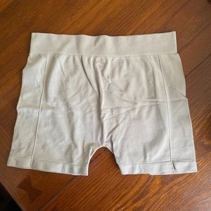 Shapewear Shorts - Medium